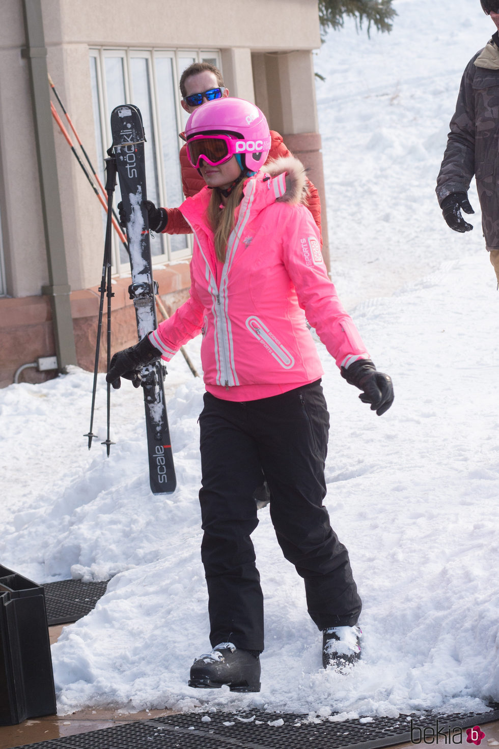 Paris Hilton, en la nieve con su novio