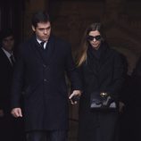 Luis Alfonso de Borbón y Margarita Vargas yendo a la cripta de Carmen Franco