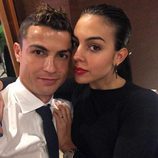 El selfie con el que Cristiano Ronaldo y Georgina Rodríguez han recibido 2018
