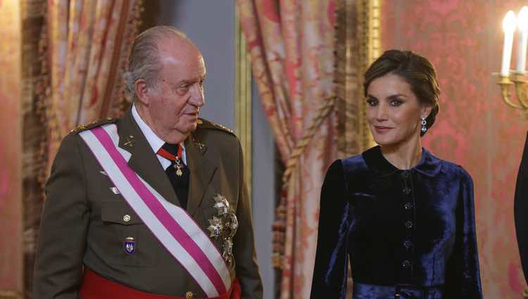 El Rey Juan Carlos con la Reina Letizia en la Pascua Militar 2018