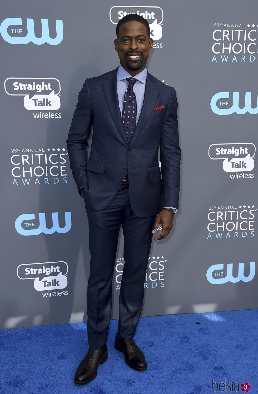 Sterling K. Brown en la alfombra roja de los Critics' Choice Awards 2018