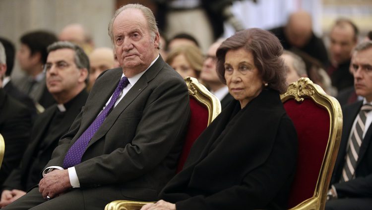 E Rey Juan Carlos y la Reina Sofía en la Basílica de Santa María la Mayor de Roma