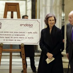 La Reina Sofía y el Rey Juan Carlos, juntos en la inauguración de la iluminación de la Basílica Papal de Roma