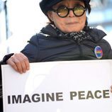Yoko Ono en la Marcha de las Mujeres en Nueva York
