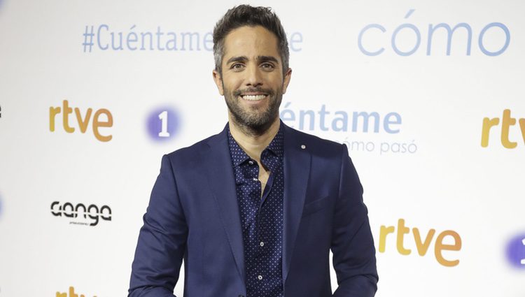 Roberto Leal ('OT 2017') posa en la premier de la 19 temporada de 'Cuéntame'