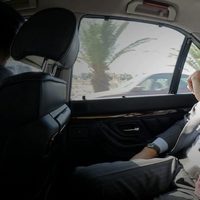 El Rey Felipe en el coche rumbo a un acto oficial en Maspalomas