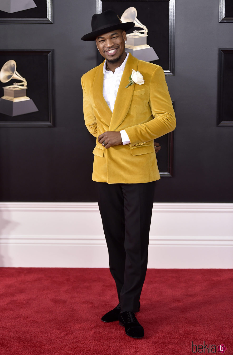 Ne-Yo en la alfombra roja de los Premios Grammy 2018
