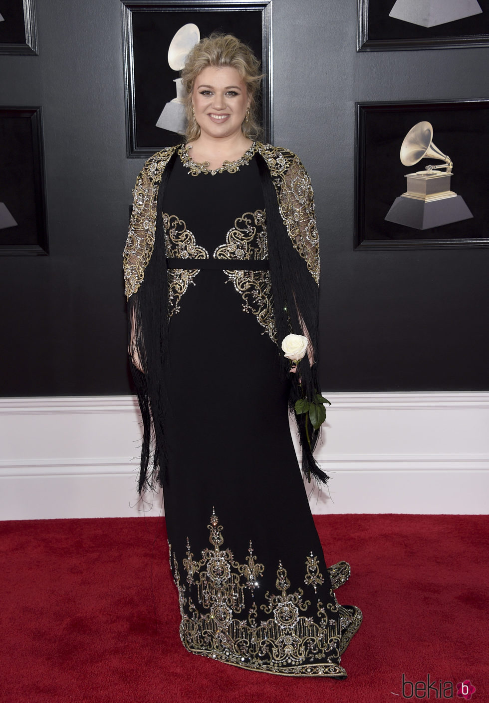 Kelly Clarkson en la alfombra roja de los Premios Grammy 2018
