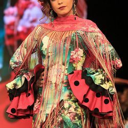 Gloria Camila Ortega desfilando para Aurora Gavió en la XXIV edición de Simof