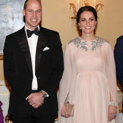 El Príncipe Guillermo y Kate Middleton en la cena de gala en su honor en Oslo