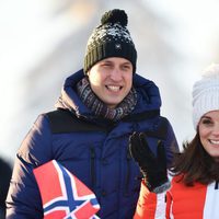 Los Duques de Cambridge durante su visita a una pista de esquí en Noruega