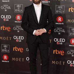 Ricardo Gómez en la alfombra roja de los Premios Goya 2018