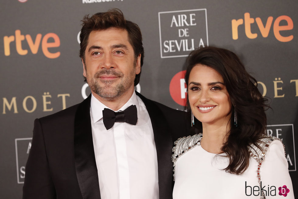 Penélope Cruz y Javier Bardem unidos en la alfombra roja de los Premios Goya 2018