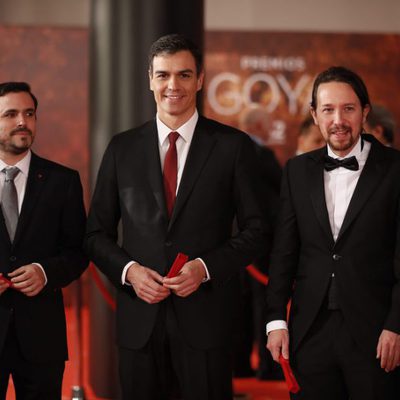 Pablo Iglesias, Alberto Garzón y Pedro Sánchez en la alfombra roja de los Premios Goya 2018