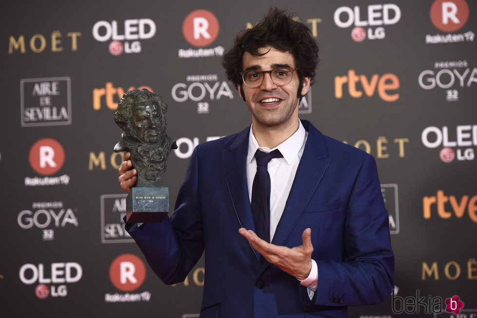 David Verdaguer con su galardón en los Premios Goya 2018