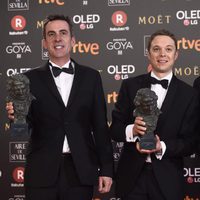 Aitor Berenguer, Gabriel Gutierrez y Nicolas de Poulpiquet posando en los Premios Goya 2018