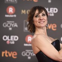 Nathalie Poza con el premio Goya 2018 a Mejor actriz