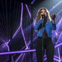 Miriam interpreta la segunda canción de la noche en la gala final de 'OT 2017'