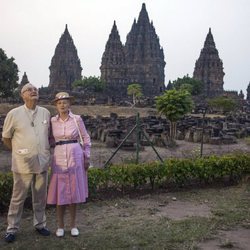 Margarita y Enrique de Dinamarca en Indonesia