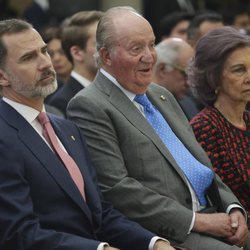 El Rey Felipe, el Rey Juan Carlos, la Reina Sofía y la Infanta Elena en la entrega de los Premios Nacionales de Deporte 2016