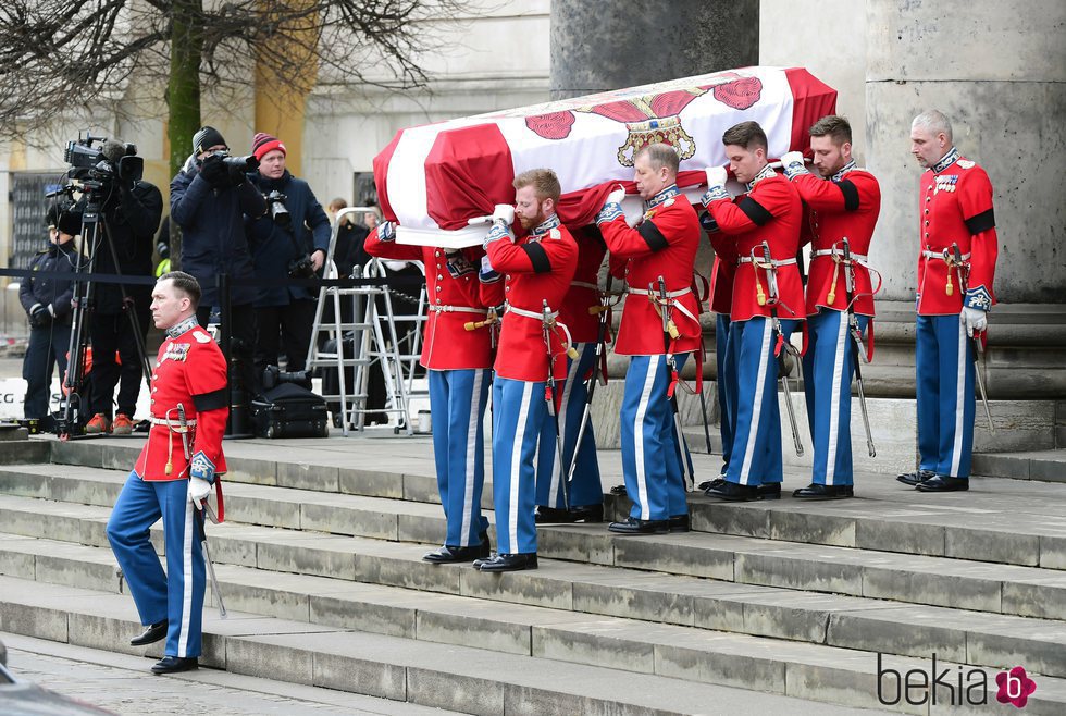 El féretro de Enrique de Dinamarca en su funeral