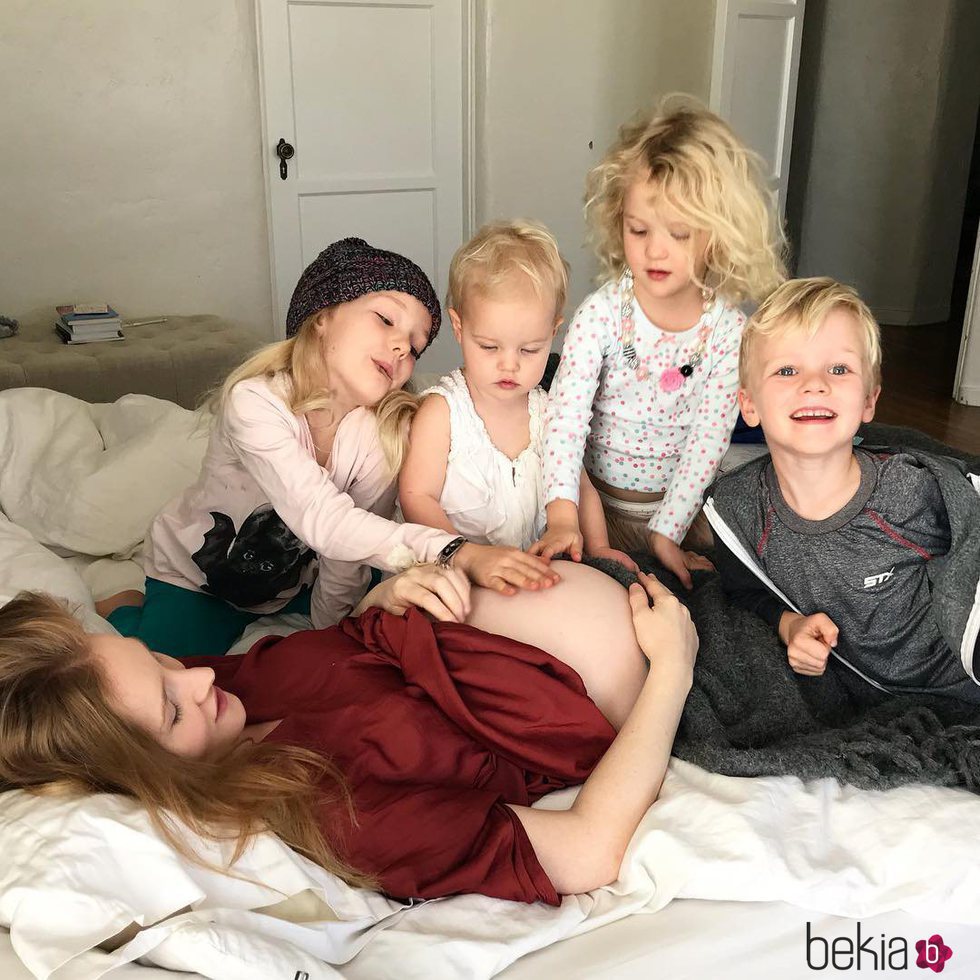 James Van Der Beek está esperando su quinto hijo
