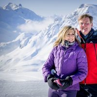 Guillermo Alejandro y Máxima de Holanda, felices y enamorados en su posado de invierno en Lech