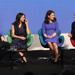 Los Duques de Cambridge, el Príncipe Harry y Meghan Markle en el I Forum de la Royal Foundation