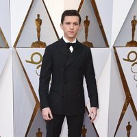 Tom Holland en la alfombra roja de los Premios Oscar 2018