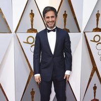 Gael García Bernal en la alfombra roja de los Premios Oscar 2018