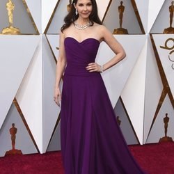 Ashley Judd en la alfombra roja de los Premios Oscar 2018