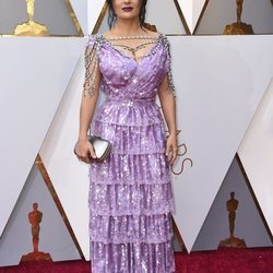 Salma Hayek en la alfombra roja de los Premios Oscar 2018
