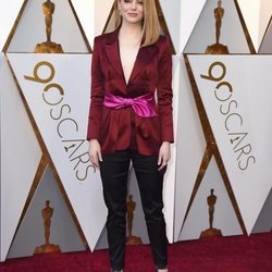 Emma Stone en la alfombra roja de los Premios Oscar 2018