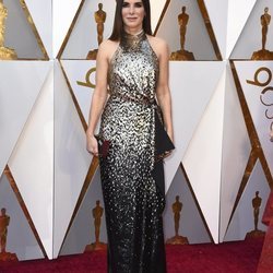 Sandra Bullock en la alfombra roja de los Premios Oscar 2018