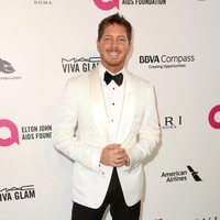 Jacob Diamond en la fiesta de la Fundación Elton John tras los Oscar 2018