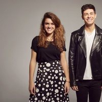 Alfred y Amaia, sonrientes en el posado oficial de Eurovisión 2018