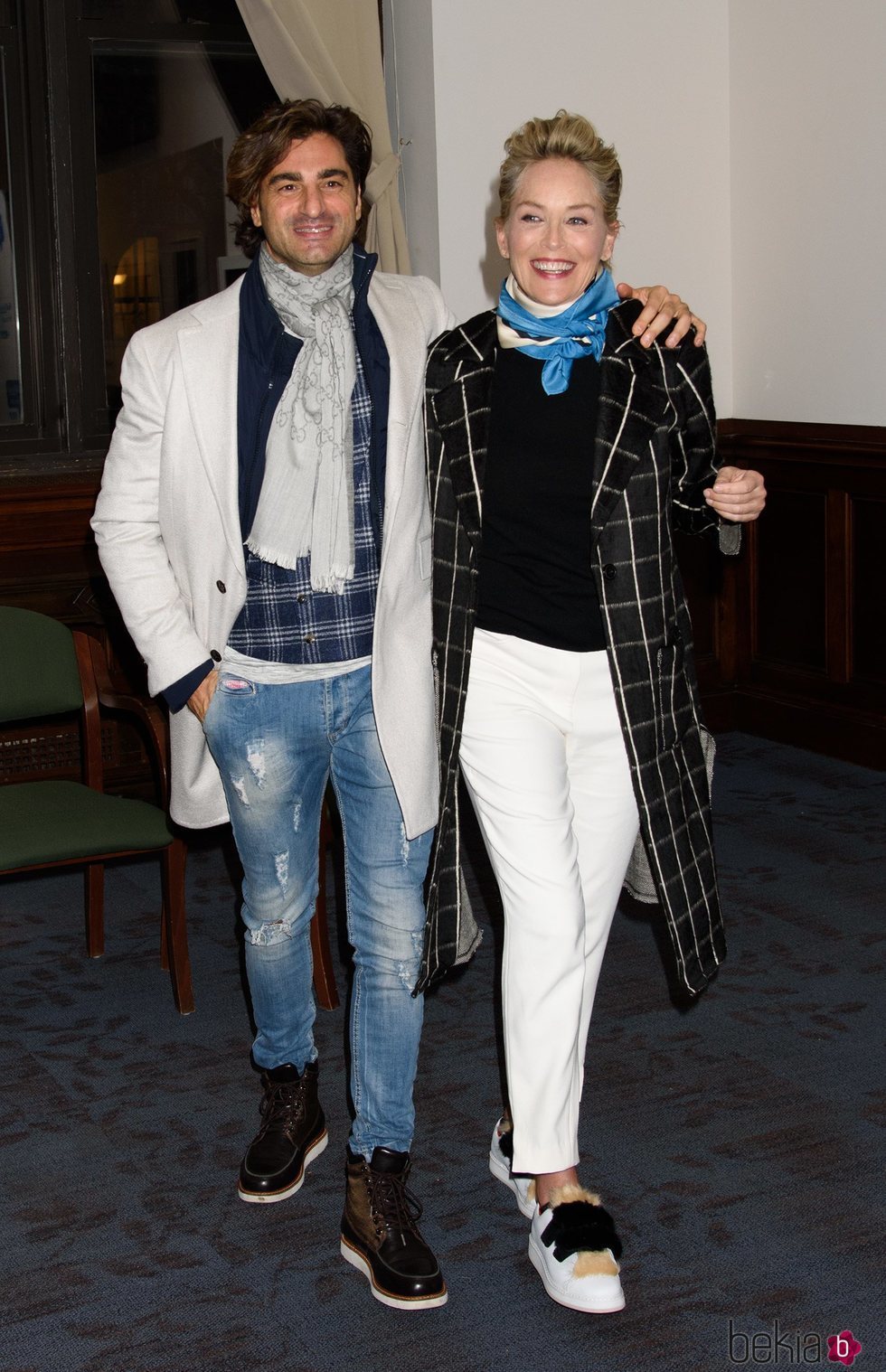 Sharon Stone junto a su nueva pareja el inversor inmobiliario, Angelo Boffa