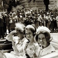 La Reina Sofía con Federica de Grecia e Irene de Grecia