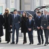 Los hermanos Suárez Illana en el funeral de su padre Adolfo Suárez