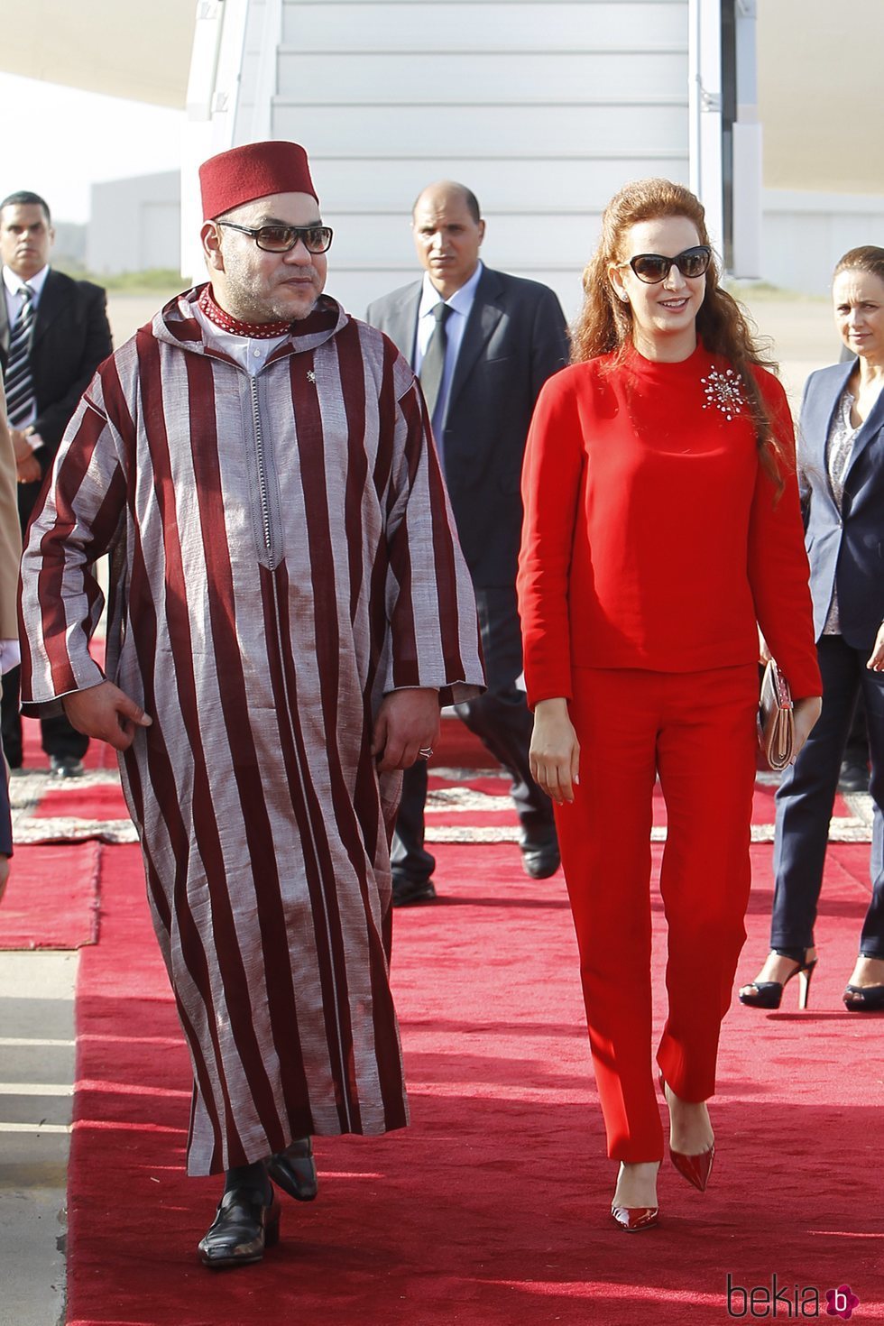 Mohamed VI y Lalla Salma de Marruecos en el aeropuerto de Rabat