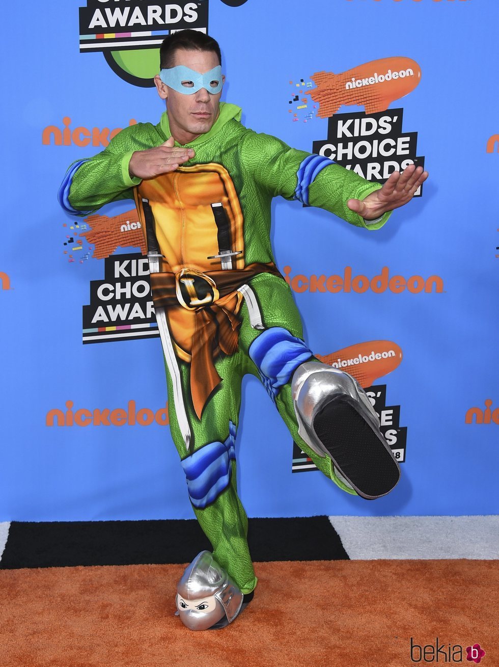 John Cena, disfrazado de tortuga ninja en los premios Kids Choice 2018