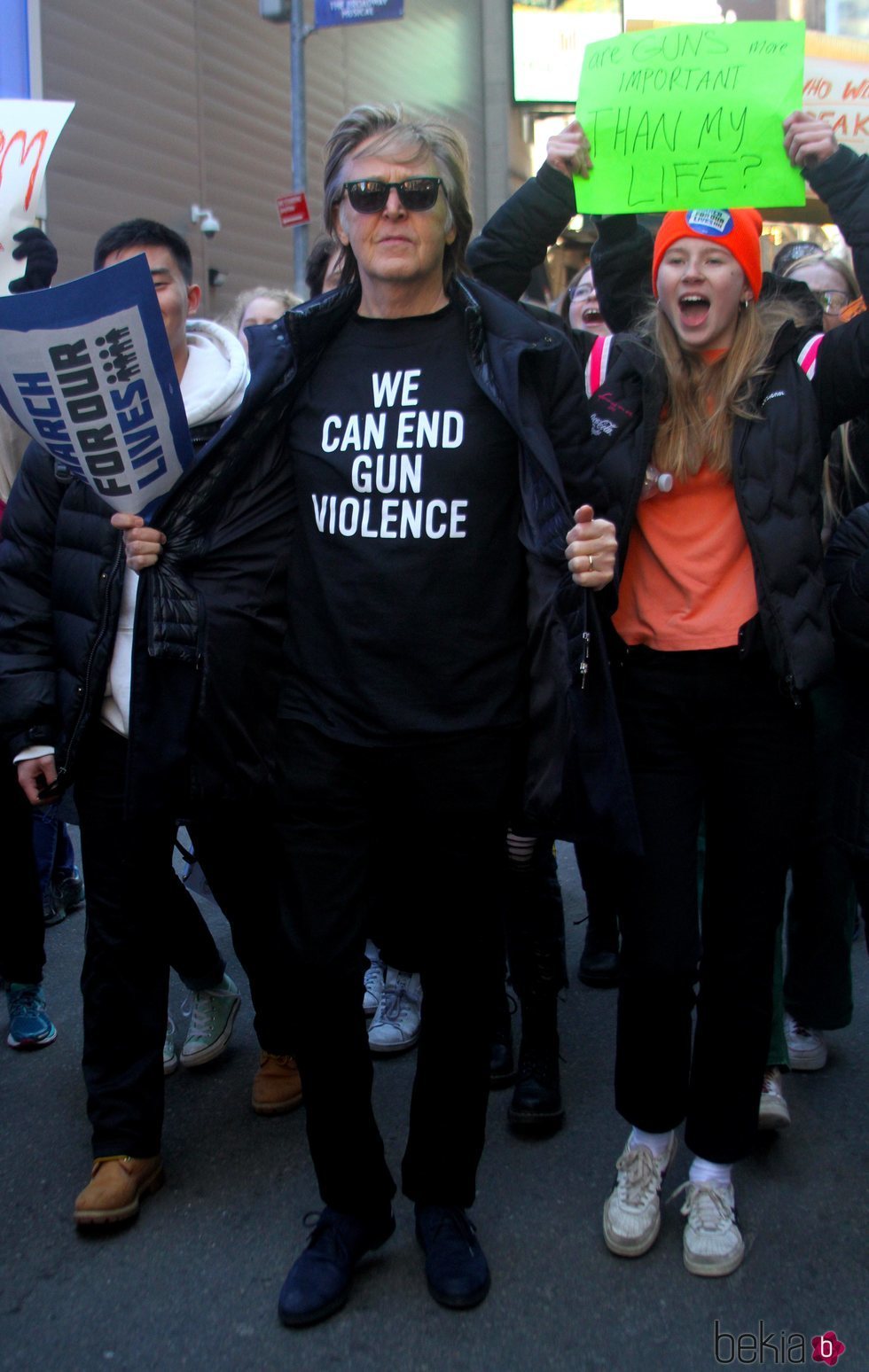Paul McCartney en la marcha multitudinaria contra las armas en EEUU