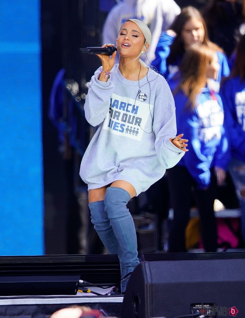 Ariana Grande en la marcha multitudinaria contra las armas en EEUU