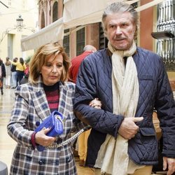 María Teresa Campos y Bigote Arrocet en la Semana Santa de Málaga