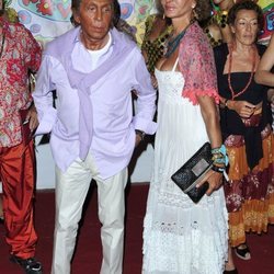 Naty Abascal y Valentino en una fiesta en Ibiza
