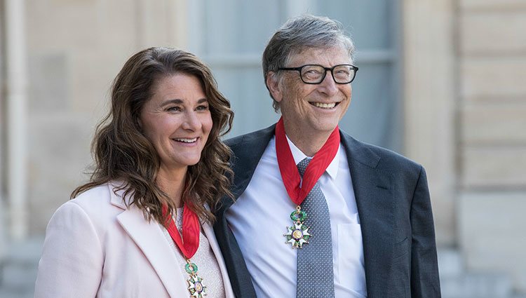 Bill Gates y su esposa Melinda Gates en París