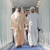 El Emir de Dubai junto a su hijo, el heredero Hamdan bin Mohammed Al Maktoum