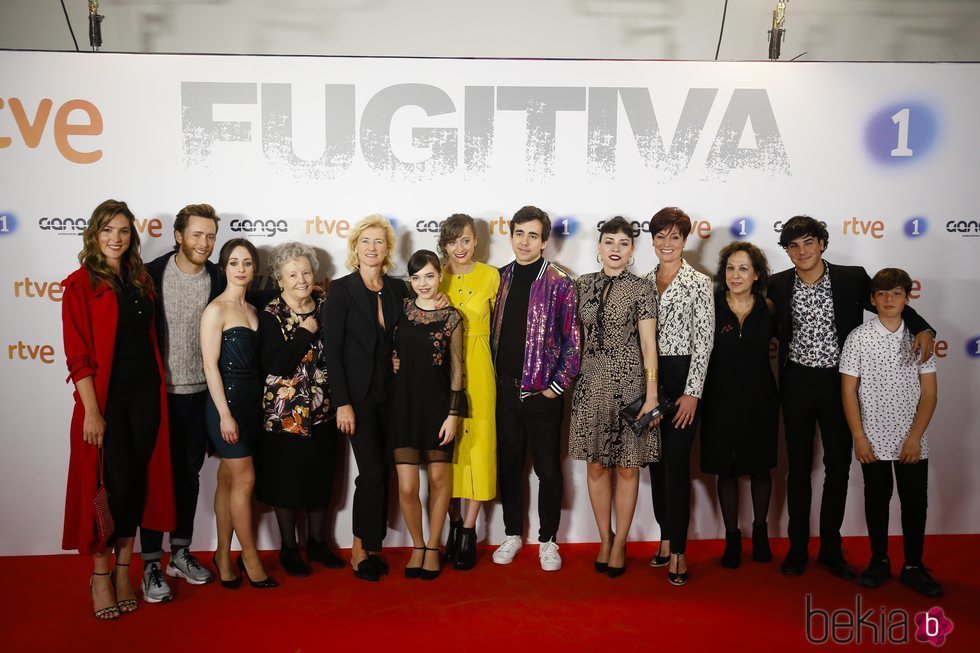 Los actores y actrices de 'Cuéntame' en la premier de la serie 'Fugitiva'