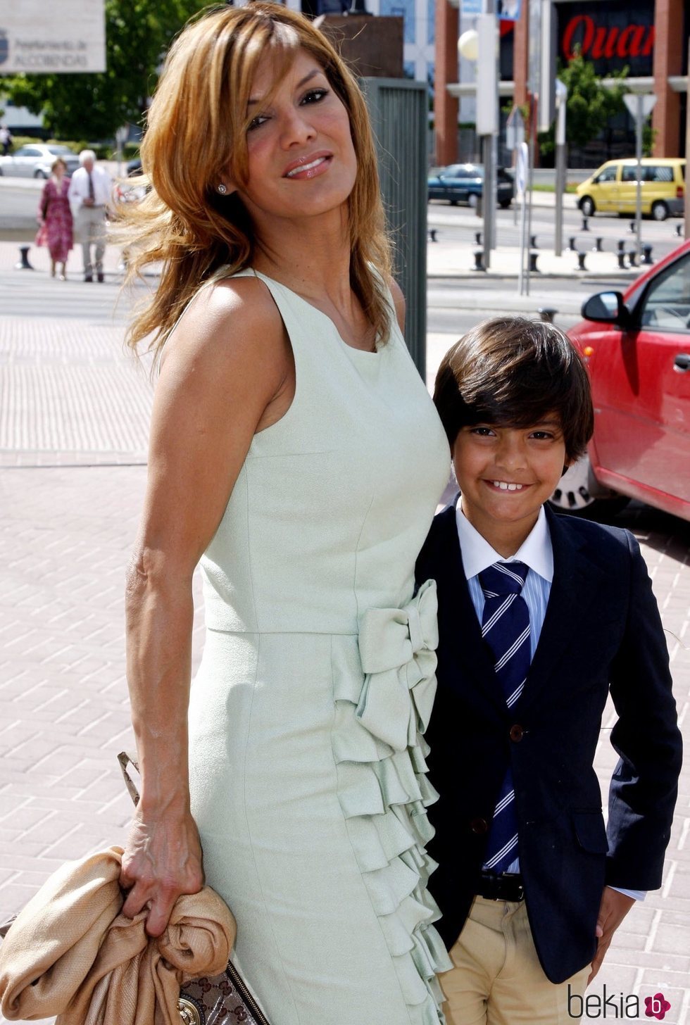 Ivonne Reyes y su hijo Alejandro cuando era pequeño