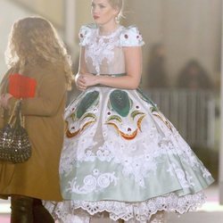 Lady Kitty Spencer en un desfile de Dolce & Gabbana en Nueva York